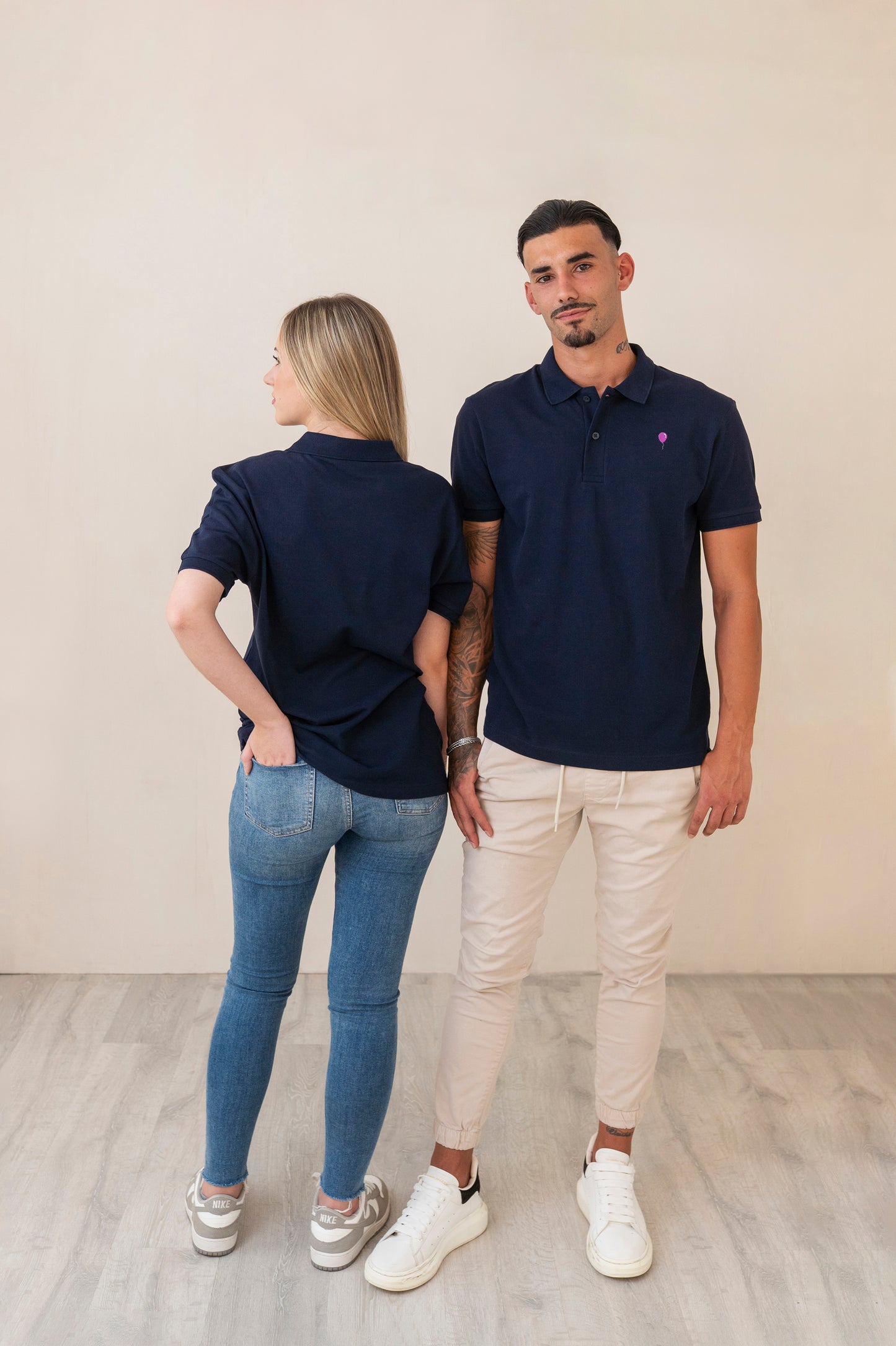 Polo AZUL MARINO globo morado